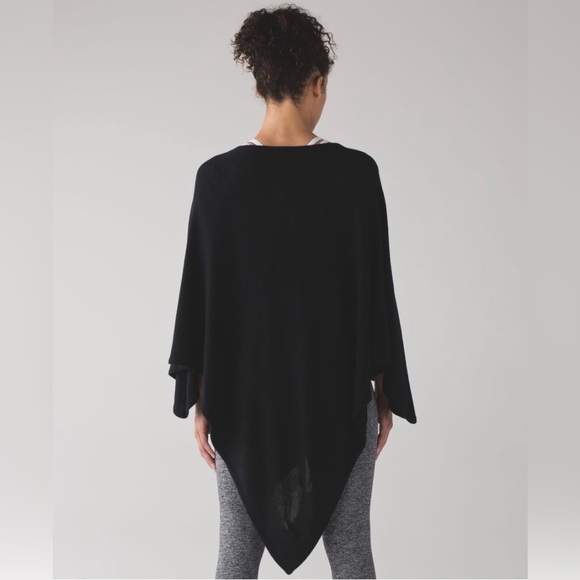 Lululemon Mantra knitted scarf - Picture 2 of 5